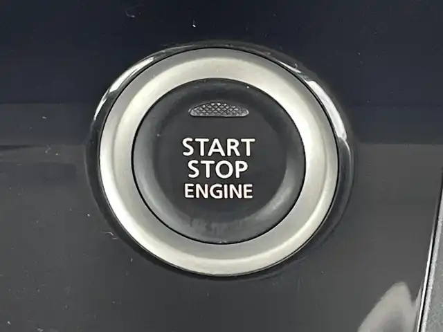 日産 デイズ ルークス X 山梨県 2018(平30)年 7.5万km ホワイトパール 純正メモリナビ/純正CD/DVD/Bluetooth接続/フルセグTV/アラウンドビューモニター/ETC/純正ドライブレコーダー/サイドバイザー/ステアリングスイッチ/スペアキー/取扱説明書/保証書