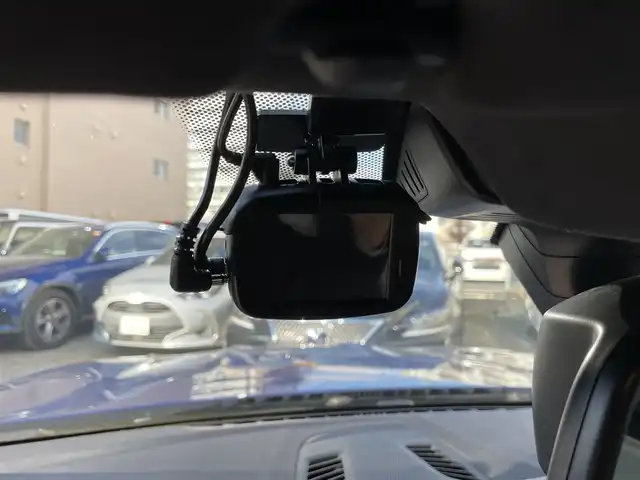 ＢＭＷ Ｍ５ 東京都 2018(平30)年 3.7万km マリナベイブルー 走行36687km/エクステンドメリノレザーシート/・アイボリーレザー/・シートヒーター/エアシート機能/コンフォートパッケージ/（ステアリングヒーター/マッサージ機能等）/Bowers&Wilkinsサウンドシステム/純正iDriveナビ/CD/チューナー/・AppleCarPlay ・Bluetooth/・スクリーンミラーリング/全方位カメラ/ワイヤレスQi充電/レーダー探知機（SUPERCAT/Z290Csd）/純正20インチアルミホイール/電動パワートランクリッド/アダプティブLEDヘッドランプ/ヘッドアップディスプレイ/レーダークルーズコントロール/ディスプレイキー1個/リモコンキー2個付/取説/整備手帳/記録簿(R1/2/3/4/5/6/7年)/車検R9年6月7日迄