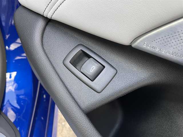 ＢＭＷ Ｍ５ 東京都 2018(平30)年 3.7万km マリナベイブルー 走行36687km/エクステンドメリノレザーシート/・アイボリーレザー/・シートヒーター/エアシート機能/コンフォートパッケージ/（ステアリングヒーター/マッサージ機能等）/Bowers&Wilkinsサウンドシステム/純正iDriveナビ/CD/チューナー/・AppleCarPlay ・Bluetooth/・スクリーンミラーリング/全方位カメラ/ワイヤレスQi充電/レーダー探知機（SUPERCAT/Z290Csd）/純正20インチアルミホイール/電動パワートランクリッド/アダプティブLEDヘッドランプ/ヘッドアップディスプレイ/レーダークルーズコントロール/ディスプレイキー1個/リモコンキー2個付/取説/整備手帳/記録簿(R1/2/3/4/5/6/7年)/車検R9年6月7日迄