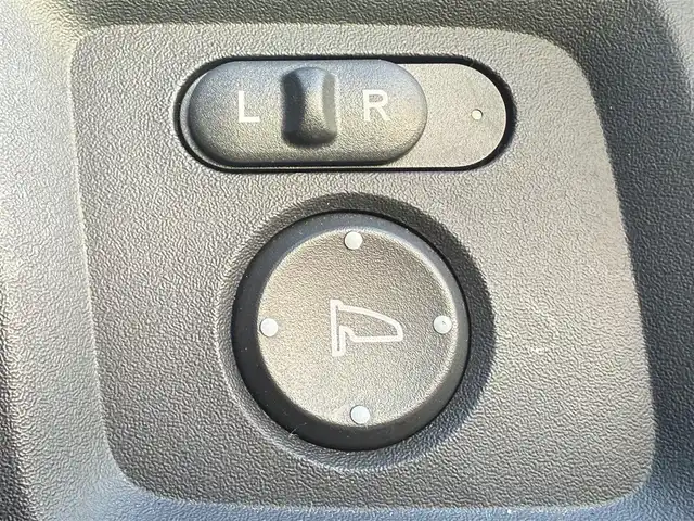 ホンダ Ｓ６６０ α 千葉県 2016(平28)年 3.7万km プレミアムスターホワイトパール 無限エアロ/BLITZフロントタワーバー/純正センターディスプレイ/Bluetooth接続/前後ドライブレコーダー/オートライト/純正15インチAW/ハーフレザースポーツシート/バックカメラ/LEDヘッドランプ/クルーズコントロール/パドルシフト/スマートキー/プッシュスタート