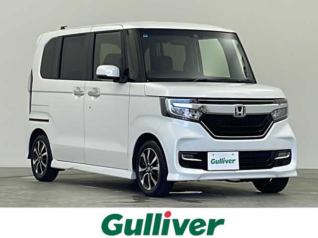 ホンダ Ｎ ＢＯＸ カスタム G L ホンダセンシング 千葉県 2019(令1)年 2.3万km プラチナホワイトパール ワンオーナー/純正ナビ/Bluetooth/CD再生/ホンダセンシング/　衝突被害軽減ブレーキ/　レーダークルーズコントロール/　誤発進抑制/　車線維持支援/　オートハイビーム/　クリアランスソナー/バックカメラ/両側パワースライドドア/LEDヘッドライト/フォグランプ/ビルトインETC/ステアリングスイッチ/純正フロアマット/USB入力端子/純正14インチアルミホイール/オートライト/シートヒーター
