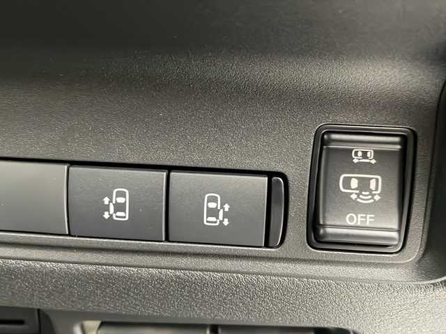 日産 セレナ e－パワー ハイウェイスター V 栃木県 2025(令7)年 0.1万km未満 プリズムホワイト 純正ナビ/（BT/USB/AM/FM/TV）/未使用車/アダプティブLEDヘッドライトシステム/全方位カメラ/インテリジェント アラウンドビューモニター/インテリジェント ルームミラー/アドバンスドドライブアシストディスプレイ/統合型インターフェースディスプレイ/ワイヤレス充電器+/ETC/車線逸脱警報/追従走行付きクルーズコントロール/車線逸脱警報/衝突軽減/先行車発進お知らせ/後側方衝突防止支援システム/パワースライドドア