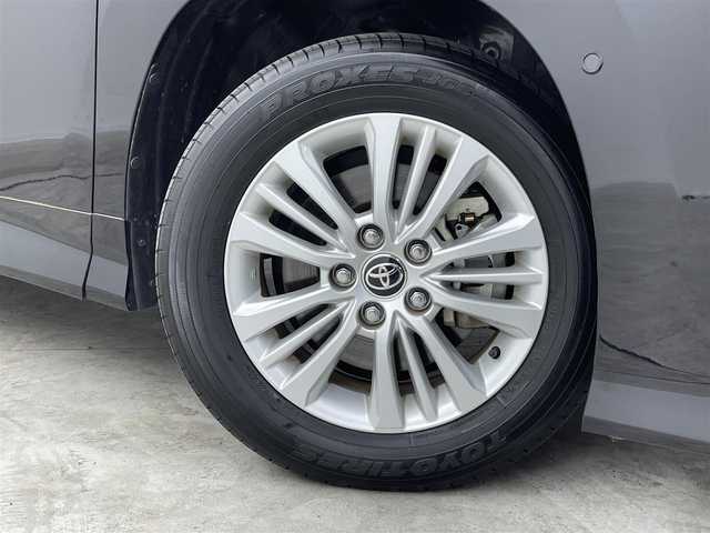 トヨタ ノア S－G 群馬県 2022(令4)年 0.5万km アティチュードブラックマイカ 純正１０．５インチナビ　フリップダウンモニター　快適利便パッケージ　パノラミックビューモニター　レーダークルーズコントロール　レーンキープアシスト　オートマチックハイビーム　パーキングアシスト　禁煙車