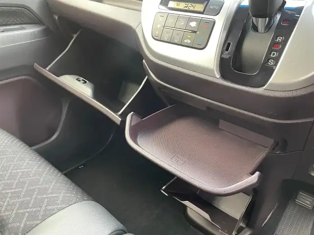 ホンダ Ｎ ＷＧＮ カスタム G ターボパッケージ 埼玉県 2014(平26)年 11.2万km プレミアムホワイトパール /ワンオーナー//純正メモリナビ//バックカメラ//クルーズコントロール//ETC//スマートキー//キセノン//CTBA 衝突軽減ブレーキ//Wエアバッグ&ABS//横滑り防止装置//ハーフレザーシート//パドルシフト//革巻きステアリング//オートライト//Fフォグランプ//リヤスポイラー//プライバシーガラス//純正14インチAW//新車時保証書//取扱説明書//ナビ取説