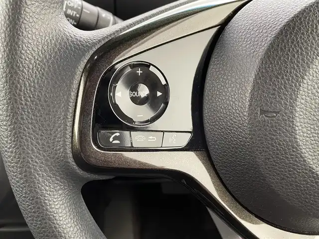 ホンダ Ｎ ＢＯＸ カスタム G L ホンダセンシング 千葉県 2017(平29)年 1.2万km プレミアムベルベットパープル・パール ホンダセンシング/　・衝突軽減ブレーキ〈CMBS〉/　・誤発進抑制機能/　・後方誤発進抑制機能/　・歩行者事故低減ステアリング/　・路外逸脱抑制機能/　・ACC〈アダプティブ・クルーズ・コントロール〉/　・LKAS〈車線維持支援システム〉/　・オートハイビーム/　・先行車発進お知らせ機能/　・標識認識機能/純正9インチメモリナビ/　CD/DVD/BT/フルセグTV/片側パワースライドドア/ビルトインETC/バックカメラ/電動格納ミラー/スマートキー＆プッシュスタート/純正フロアマット/純正14インチアルミホイール