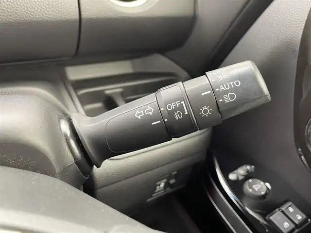ホンダ Ｎ ＢＯＸ カスタム G L ホンダセンシング 千葉県 2017(平29)年 1.2万km プレミアムベルベットパープル・パール ホンダセンシング/　・衝突軽減ブレーキ〈CMBS〉/　・誤発進抑制機能/　・後方誤発進抑制機能/　・歩行者事故低減ステアリング/　・路外逸脱抑制機能/　・ACC〈アダプティブ・クルーズ・コントロール〉/　・LKAS〈車線維持支援システム〉/　・オートハイビーム/　・先行車発進お知らせ機能/　・標識認識機能/純正9インチメモリナビ/　CD/DVD/BT/フルセグTV/片側パワースライドドア/ビルトインETC/バックカメラ/電動格納ミラー/スマートキー＆プッシュスタート/純正フロアマット/純正14インチアルミホイール