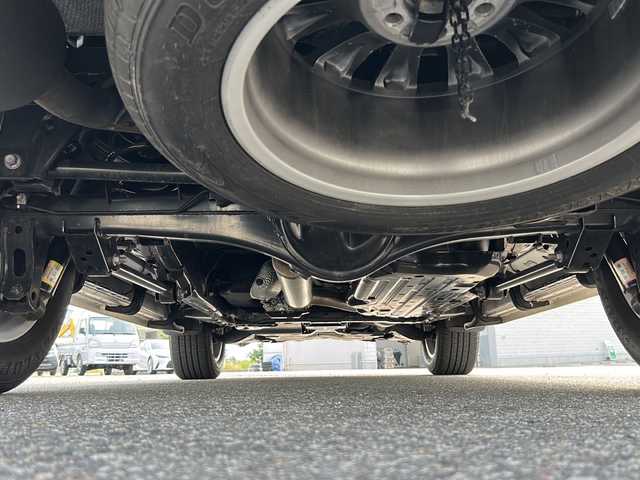 トヨタ ランドクルーザー ZX 富山県 2022(令4)年 1.2万km プレシャスホワイトパール ４ＷＤ/サンルーフ/純正１２インチナビ/プレミアムサウンド（JBL）/フルセグＴＶ/ＢＴ・ＣＤ・ＤＶＤ/後席モニター/ブラインドスポットモニター/全周囲カメラ/ヘッドアップディスプレイ/レーンキープアシスト/レーダークルーズコントロール/シートベンチレーション/コーナーセンサー/ＥＴＣ２．０/ドライブレコーダー/盗難防止装置/スマートキー/スペアキー/ワンオーナー/保証書/取扱説明書/記録簿