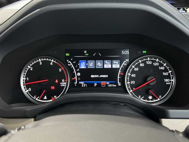 トヨタ ランドクルーザー ZX 富山県 2022(令4)年 1.2万km プレシャスホワイトパール ４ＷＤ/サンルーフ/純正１２インチナビ/プレミアムサウンド（JBL）/フルセグＴＶ/ＢＴ・ＣＤ・ＤＶＤ/後席モニター/ブラインドスポットモニター/全周囲カメラ/ヘッドアップディスプレイ/レーンキープアシスト/レーダークルーズコントロール/シートベンチレーション/コーナーセンサー/ＥＴＣ２．０/ドライブレコーダー/盗難防止装置/スマートキー/スペアキー/ワンオーナー/保証書/取扱説明書/記録簿