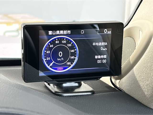 トヨタ ランドクルーザー ZX 富山県 2022(令4)年 1.2万km プレシャスホワイトパール ４ＷＤ/サンルーフ/純正１２インチナビ/プレミアムサウンド（JBL）/フルセグＴＶ/ＢＴ・ＣＤ・ＤＶＤ/後席モニター/ブラインドスポットモニター/全周囲カメラ/ヘッドアップディスプレイ/レーンキープアシスト/レーダークルーズコントロール/シートベンチレーション/コーナーセンサー/ＥＴＣ２．０/ドライブレコーダー/盗難防止装置/スマートキー/スペアキー/ワンオーナー/保証書/取扱説明書/記録簿
