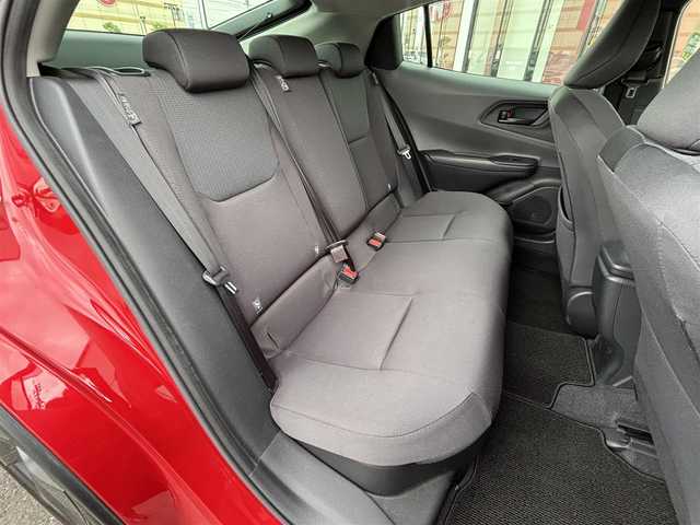 トヨタ プリウス U 三重県 2023(令5)年 6.1万km エモーショナルレッドⅡ 登録時走行距離６０４５６ｋｍ/全方位カメラ/レーダークルーズコントロール/純正ディスプレイオーディオ/・Bluetooth/・ミラキャスト/レーンキープアシスト/ブラインドスポットモニター/電動パーキング/ブレーキホールド/プリクラッシュセーフティ/オートライト/オートマチックハイビーム/クリアランスソナー/ETC2.0/ドライブレコーダー（前後）/ウインカーミラー/電格ミラー/ドアバイザー/プッシュスタート/スマートキー/純正フロアマット