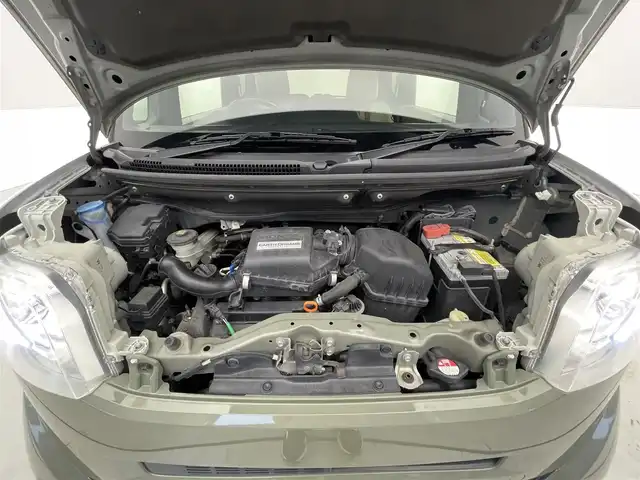 ホンダ Ｎ ＢＯＸ スラッシュ G Lインテリアカラーパッケージ 滋賀県 2016(平28)年 7.3万km アッシュグリーンメタリック 禁煙車/純正ナビ/・フルセグTV・Bluetooth・CD・DVD/バックカメラ/ETC/シティブレーキアクティブシステム/スマートキー/スペアキー/プッシュスタート/レザーシート/ドアバイザー/純正ラバーマット/ステアリングリモコン/オートライト/オートエアコン