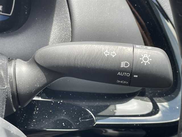 トヨタ アクア G 滋賀県 2022(令4)年 6.1万km ダークブルーマイカM 禁煙車/純正10.5型ナビ/Bluetooth/USB/フルセグTV/バックカメラ/サイドカメラ/前後ドラレコ/ETC/トヨタセーフティセンス/プリクラッシュ/シートヒーター/ステアリングヒーター/LED/オートライト/オートハイビーム/100V電源/コーナーセンサー
