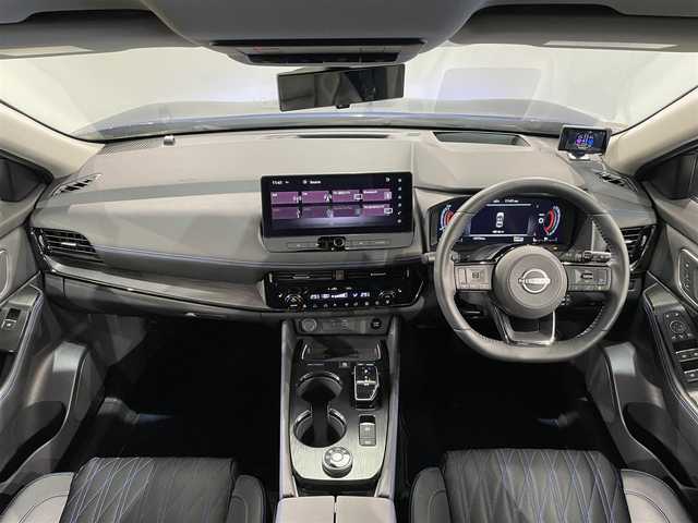 日産 エクストレイル オーテック e-4ORCE アドバンスドPKG 愛知県 2023(令5)年 2万km カスピアンブルー 純正１２．３インチディスプレイオーディオ/プロパイロット/アラウンドビューモニター/プロパイロットパーキング/パワーバックドア/ヘッドアップディスプレイ/ワイヤレス充電/全席シートヒーター/運転席シートメモリー/運転席/助手席パワーシート/デジタルインナーミラー/前後ドライブレコーダー/ビルトインＥＴＣ２．０/USB入力端子/純正フロアマット/純正20インチアルミホイール/ダウンヒルアシストコントロール/衝突軽減ブレーキ/車線逸脱警報/ブラインドスポットモニタリング/クリアランスソナー