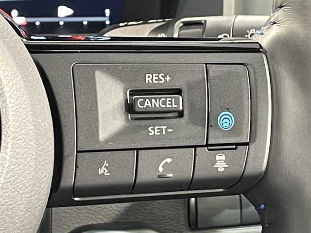 日産 エクストレイル オーテック e-4ORCE アドバンスドPKG 愛知県 2023(令5)年 2万km カスピアンブルー 純正１２．３インチディスプレイオーディオ/プロパイロット/アラウンドビューモニター/プロパイロットパーキング/パワーバックドア/ヘッドアップディスプレイ/ワイヤレス充電/全席シートヒーター/運転席シートメモリー/運転席/助手席パワーシート/デジタルインナーミラー/前後ドライブレコーダー/ビルトインＥＴＣ２．０/USB入力端子/純正フロアマット/純正20インチアルミホイール/ダウンヒルアシストコントロール/衝突軽減ブレーキ/車線逸脱警報/ブラインドスポットモニタリング/クリアランスソナー