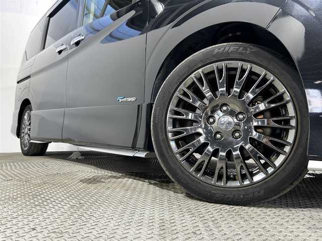 日産 セレナ オーテック スポーツスペック 大阪府 2018(平30)年 5.8万km ダイヤモンドブラック ProPILOT 純正9incナビTV 360カメラ 後席モニター デジタルインナーミラー 両側パワースライドドア 衝突軽減 レーダークルコン クリアランスソナー リアオートエアコン ドラレコ ETC