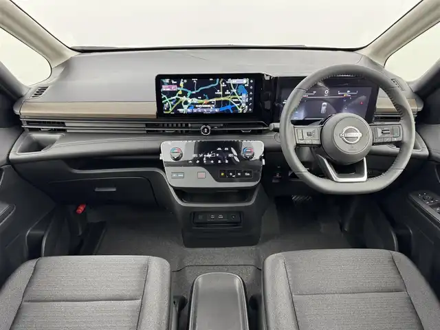 日産 セレナ e－パワー ハイウェイスター V 福岡県 2025(令7)年 0.1千km プリズムホワイト 登録済未使用車　/後席モニター　/純正９型ナビ　/全方位カメラ　/インテリジェントルームミラー　/置くだけ充電　/ＥＴＣ２．０　/プロパイロット　/エマージェンシーブレーキ　/車線逸脱警報　/ＢＳＷ　/両側電動スライドドア
