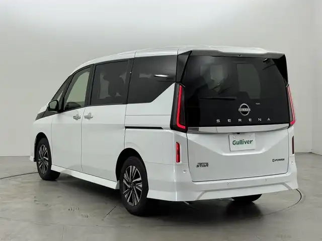 日産 セレナ e－パワー ハイウェイスター V 福岡県 2025(令7)年 0.1千km プリズムホワイト 登録済未使用車　/後席モニター　/純正９型ナビ　/全方位カメラ　/インテリジェントルームミラー　/置くだけ充電　/ＥＴＣ２．０　/プロパイロット　/エマージェンシーブレーキ　/車線逸脱警報　/ＢＳＷ　/両側電動スライドドア
