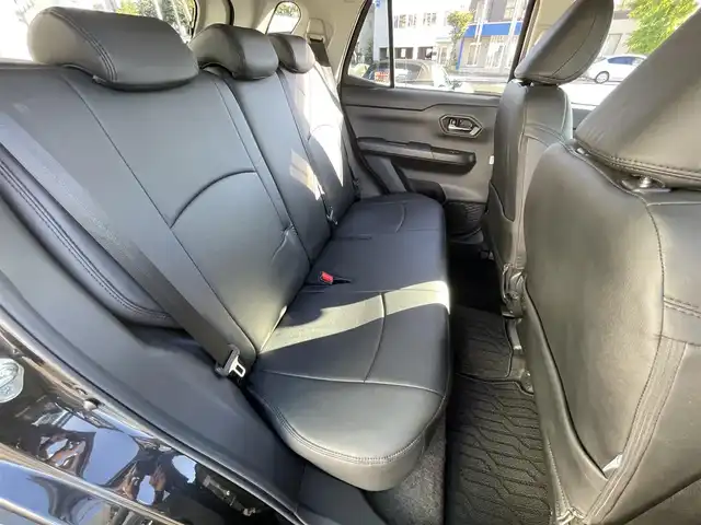 トヨタ ライズ Z 道央・札幌 2019(令1)年 6.3万km ブラックマイカメタリック ・4WD/・純正9インチディスプレイオーディオ/(CD/DVD/BT)/・フルセグテレビ/・全方位カメラ/・寒冷地仕様/・パーキングアシスト/・アイドリングストップ/・スマートキー/・プッシュスタート/・電動格納ミラー/・レーダークルーズコントロール/・ビルトインETC/・ドライブレコーダー(前方のみ)/・外付けレーダー探知機/・衝突被害軽減ブレーキ/・横滑り防止装置/・シートヒーター/・オートライト/・LEDヘッドライト/・フォグランプ/・前後コーナーセンサー/・パワーウィンドウ/・純正フロアマット/・純正17インチAW付タイヤ/・全席社外シートカバー(Clazzio)/・ドアバイザー