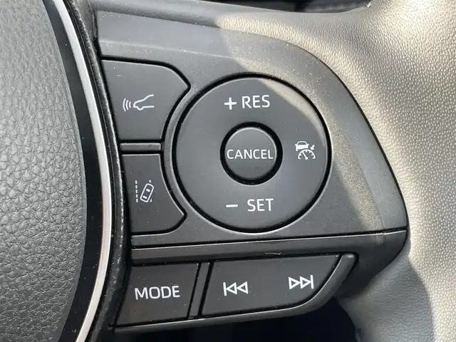 トヨタ ＲＡＶ４ G 福岡県 2020(令2)年 4.2万km センシュアルレッドマイカ 純正９インチナビ（ＮＳＺＴ－Ｙ６８Ｔ）/バックカメラ/衝突軽減/パワーバックドア/ＢＳＭ/クリアランスソナー/デジタルインナーミラー/ＬＥＤオートライト/フォグランプ/ルーフレール/レーダークルーズコントロール/ＥＴＣ２．０