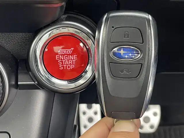 スバル ＢＲＺ STIスポーツ 群馬県 2024(令6)年 1.1万km WRブルーパール STIマフラー/STI Sport 専用装備　あり/・STIチューニング SACHS（ザックス）ダンパー（ZF製）&コイルスプリング/・18インチアルミホイール（ブラック塗装）/・STI製フレキシブルVバー/・STI製フレキシブルドロースティフナーフロント/・TFTカラーマルチインフォメーションディスプレイ付メーター/・アルカンターラ/本革シート（フロントシートヒーター付）/・SUBARU BRZ STI Sportエクステリア/［フロントバンパー、STIエンブレム（フロント&リヤ）、BRZエンブレム（ブラック）］フロントフェンダーガーニッシュ/＝＝＝＝/純正カロッツェリア9インチナビ（AVIC-CQ912)/・CD/DVD/USB/SD(MSV)/・HDMI/Bluetooth/フルセグTV/バックカメラ/アダプティブクルーズコントロール/リアビークルディテクション/ETC/LEDヘッドライト/オートライト /オートマチックハイビーム/スマートキー /プッシュスタート/バックソナー