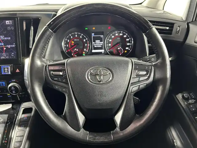 トヨタ ヴェルファイア Z Gエディション 佐賀県 2018(平30)年 4万km ブラック 社外11インチナビ/フルセグTV/Bluetooth/CD/DVD/サンルーフ/バックカメラ/両側パワースライドドア/後席12.8インチフリップダウンモニター/ビルトインETC/運転席・助手席パワーシート/運転席・助手席シートヒーター/運転席・助手席シートベンチレーション/衝突被害軽減ブレーキ/レーダークルーズコントロール/ドライブレコーダー/デジタルインナーミラー/純正18インチアルミホイール/ステアリングヒーター