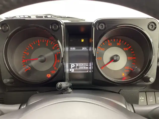 スズキ ジムニー XC 新潟県 2019(令1)年 2.6万km シフォンアイボリーメタリックブラック2トーンルーフ 4WD/KENWOODメモリナビ【KXM-E504W】/　フルセグTV/Bluetooth/CD/DVD/USB/クルーズコントロール/衝突被害軽減ブレーキ/レーンキープアシスト/ヒルディセントコントロール/ミラーヒーター/前席シートヒーター/ビルトインETC/オートマチックハイビーム/LEDヘッドライト/横滑り防止装置/オートライト/レザーステアリング/ステアリングスイッチ/禁煙車
