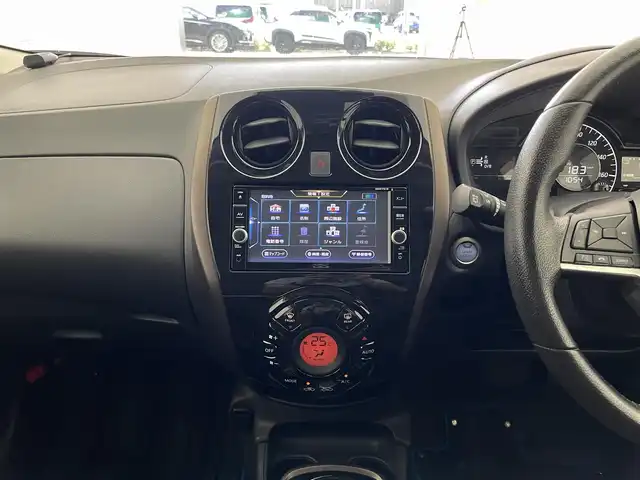 日産 ノート e－パワー メダリスト 宮城県 2018(平30)年 4.7万km ブリリアントホワイトパール 純正ナビ/(iPod/SD/AM/FM/TV/USB/BT/CD/DVD/Blu-ray)/全方位カメラ/ETC2.0/前方ドライブレコーダー/レーダークルーズコントロール/TVキャンセラー/デジタルインナーミラー/プッシュスタート/スマートキー/オートライト/LEDヘッドライト/フォグランプ/ドアバイザー/純正フロアマット/純正15インチアルミホイール