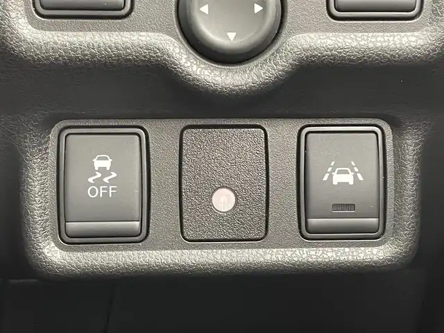 日産 ノート e－パワー メダリスト 宮城県 2018(平30)年 4.7万km ブリリアントホワイトパール 純正ナビ/(iPod/SD/AM/FM/TV/USB/BT/CD/DVD/Blu-ray)/全方位カメラ/ETC2.0/前方ドライブレコーダー/レーダークルーズコントロール/TVキャンセラー/デジタルインナーミラー/プッシュスタート/スマートキー/オートライト/LEDヘッドライト/フォグランプ/ドアバイザー/純正フロアマット/純正15インチアルミホイール