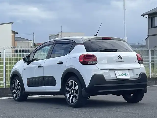 シトロエン Ｃ３ エル 群馬県 2018(平30)年 5.7万km 白Ⅱ 国内150台限定車/ワンオーナー/衝突軽減ブレーキ/車線逸脱警報/純正ナビオーディオ　（Bluetooth　AM FM USB iPod)/バックカメラ/ETC/クルーズコントロール/革巻きステアリング/ステアリングリモコン/LEDヘッドライト/オートライト/純正フロアマット/取扱説明書/保証書/スペアキー
