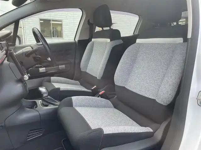 シトロエン Ｃ３ エル 群馬県 2018(平30)年 5.7万km 白Ⅱ 国内150台限定車/ワンオーナー/衝突軽減ブレーキ/車線逸脱警報/純正ナビオーディオ　（Bluetooth　AM FM USB iPod)/バックカメラ/ETC/クルーズコントロール/革巻きステアリング/ステアリングリモコン/LEDヘッドライト/オートライト/純正フロアマット/取扱説明書/保証書/スペアキー