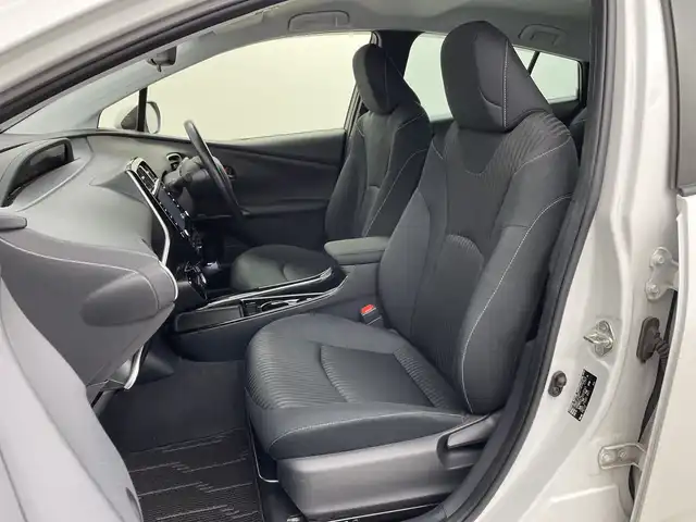 トヨタ プリウス ＰＨＶ S セーフティパッケージ 新潟県 2022(令4)年 5.3万km パール トヨタセーフティセンス/ブラインドスポットモニター/純正メーカーオプションナビ/前方後方ドラレコ/ＥＴＣ/フルセグＴＶ/１００Ｖ充電/追従型クルーズコントロール/純正フロアマット/スペアキー