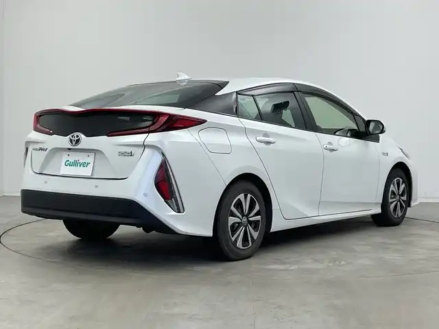 トヨタ プリウス ＰＨＶ S セーフティパッケージ 新潟県 2022(令4)年 5.3万km パール トヨタセーフティセンス/ブラインドスポットモニター/純正メーカーオプションナビ/前方後方ドラレコ/ＥＴＣ/フルセグＴＶ/１００Ｖ充電/追従型クルーズコントロール/純正フロアマット/スペアキー
