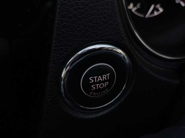 日産 エクストレイル 20X エマージェンシーブレーキ 道東・釧路十勝 2017(平29)年 11.1万km ガンＭ 純正ナビ(AM/FM/CD/DVD、BT/SD)/バックカメラ(全周囲)/プッシュスタート/純正ドアバイザー/フロアマット/ドラレコ前後/電格ミラー/コーナーセンサー/横滑り防止/アイドリングストップ/ETC/ダウンヒルアシストコントロール/シートヒーター前席/オートライト