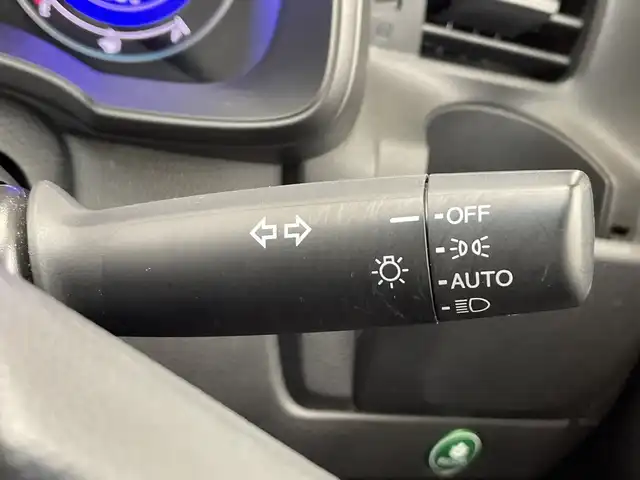 ホンダ フィット 13G Lパッケージ 栃木県 2014(平26)年 1.6万km プレミアムホワイトパール 純正メモリナビ/（CD/DVD/TV/Bluetooth/SD/AUX/iPod）/バックカメラ/前後ドライブレコーダー/禁煙車/オートライト/LEDヘッドライト/横滑り防止装置/スマートキー/プッシュスタート/アイドリングストップ/電動格納ミラー/純正フロアマット