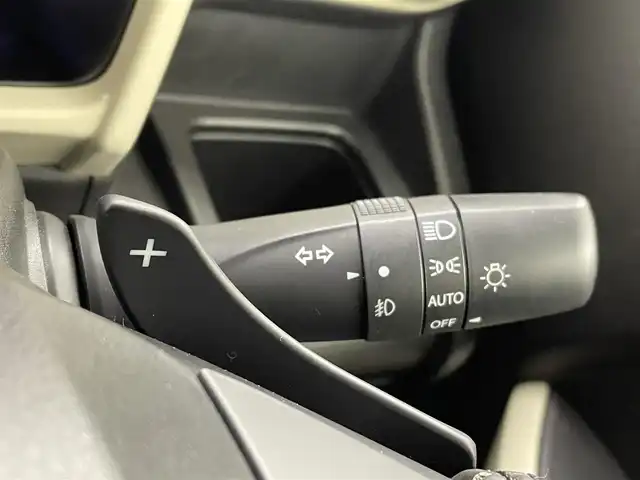 スズキ クロスビー HYBRID MZ 熊本県 2019(令1)年 2.8万km キャラバンアイボリーパールメタリック/ホワイト 2トーンルーフ 禁煙車　/社外前方ドライブレコーダー　/全周囲カメラ　/純正ナビCN-RZ843（ＣＤ・ＤＶＤ・フルセグ・ＢＴ・ＳＤ・ｉｐｏｄ・ＵＳＢ）/ビルトインＥＴＣ　/後ろのみクリアランスソナー　/クルーズコントロール　/前席シートヒーター/衝突軽減ブレーキ/レーンキープアシスト/横滑り防止/アイドリングストップ/パドルシフト/純正フロアマット/純正16インチAW/オートライト/LEDヘッドライト/フォグランプ/スマートキー/プッシュスタート