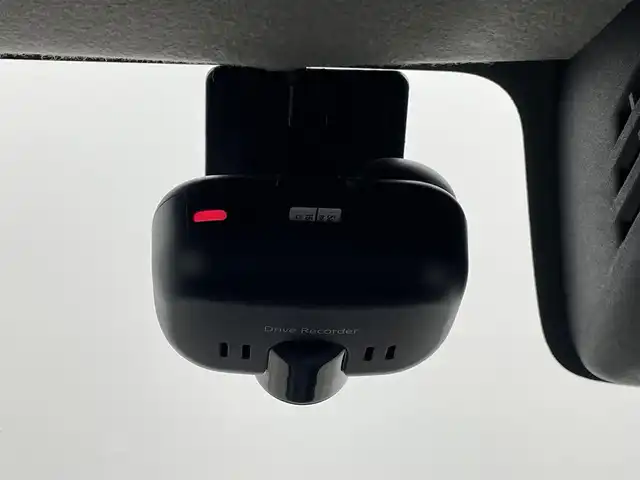 スズキ クロスビー HYBRID MZ 熊本県 2019(令1)年 2.8万km キャラバンアイボリーパールメタリック/ホワイト 2トーンルーフ 禁煙車　/社外前方ドライブレコーダー　/全周囲カメラ　/純正ナビCN-RZ843（ＣＤ・ＤＶＤ・フルセグ・ＢＴ・ＳＤ・ｉｐｏｄ・ＵＳＢ）/ビルトインＥＴＣ　/後ろのみクリアランスソナー　/クルーズコントロール　/前席シートヒーター/衝突軽減ブレーキ/レーンキープアシスト/横滑り防止/アイドリングストップ/パドルシフト/純正フロアマット/純正16インチAW/オートライト/LEDヘッドライト/フォグランプ/スマートキー/プッシュスタート