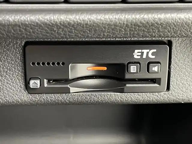 スズキ クロスビー HYBRID MZ 熊本県 2019(令1)年 2.8万km キャラバンアイボリーパールメタリック/ホワイト 2トーンルーフ 禁煙車　/社外前方ドライブレコーダー　/全周囲カメラ　/純正ナビCN-RZ843（ＣＤ・ＤＶＤ・フルセグ・ＢＴ・ＳＤ・ｉｐｏｄ・ＵＳＢ）/ビルトインＥＴＣ　/後ろのみクリアランスソナー　/クルーズコントロール　/前席シートヒーター/衝突軽減ブレーキ/レーンキープアシスト/横滑り防止/アイドリングストップ/パドルシフト/純正フロアマット/純正16インチAW/オートライト/LEDヘッドライト/フォグランプ/スマートキー/プッシュスタート