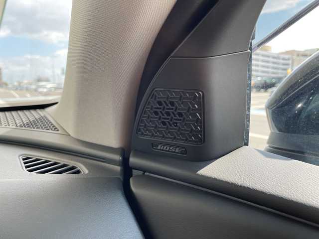 日産 アリア B6 愛知県 2022(令4)年 2万km シルバー プロパイロット2.0/ダイナミックパッケージ/ガラスルーフ/純正12.3型ディズプレイオーディオナビ/三眼LEDヘッドライト/全方位カメラ/クルーズコントロール/シートヒーター/バックカメラ/パワーシート/電動リアゲート/ヘッドアップディスプレイ/コーナーセンサー/純正アルミホイール/ETC2.0/ブラインドスポットモニター/ステアリングヒーター/インテリジェントミラー/オートマチックハイビーム/ドライブレコーダー/ワイヤレス充電機/衝突軽減システム/フルセグ/Bluetooth/ステアリングスイッチ/スマートキー/プッシュスタート