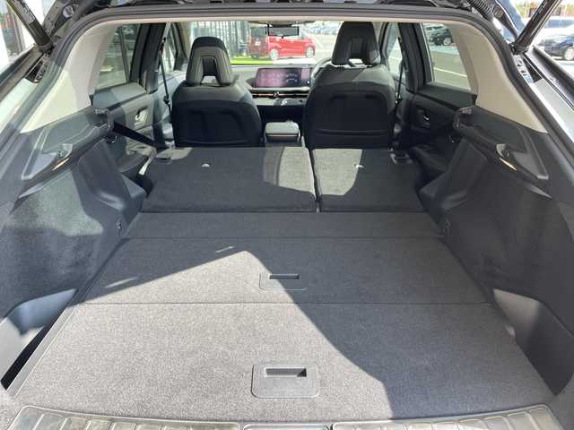 日産 アリア B6 愛知県 2022(令4)年 2万km シルバー プロパイロット2.0/ダイナミックパッケージ/ガラスルーフ/純正12.3型ディズプレイオーディオナビ/三眼LEDヘッドライト/全方位カメラ/クルーズコントロール/シートヒーター/バックカメラ/パワーシート/電動リアゲート/ヘッドアップディスプレイ/コーナーセンサー/純正アルミホイール/ETC2.0/ブラインドスポットモニター/ステアリングヒーター/インテリジェントミラー/オートマチックハイビーム/ドライブレコーダー/ワイヤレス充電機/衝突軽減システム/フルセグ/Bluetooth/ステアリングスイッチ/スマートキー/プッシュスタート