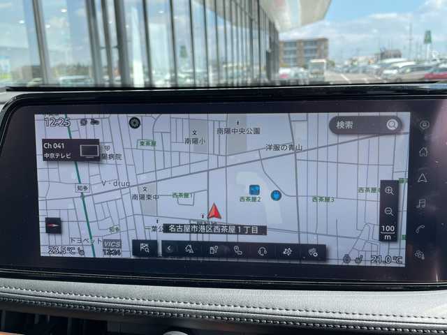 日産 アリア B6 愛知県 2022(令4)年 2万km シルバー プロパイロット2.0/ダイナミックパッケージ/ガラスルーフ/純正12.3型ディズプレイオーディオナビ/三眼LEDヘッドライト/全方位カメラ/クルーズコントロール/シートヒーター/バックカメラ/パワーシート/電動リアゲート/ヘッドアップディスプレイ/コーナーセンサー/純正アルミホイール/ETC2.0/ブラインドスポットモニター/ステアリングヒーター/インテリジェントミラー/オートマチックハイビーム/ドライブレコーダー/ワイヤレス充電機/衝突軽減システム/フルセグ/Bluetooth/ステアリングスイッチ/スマートキー/プッシュスタート