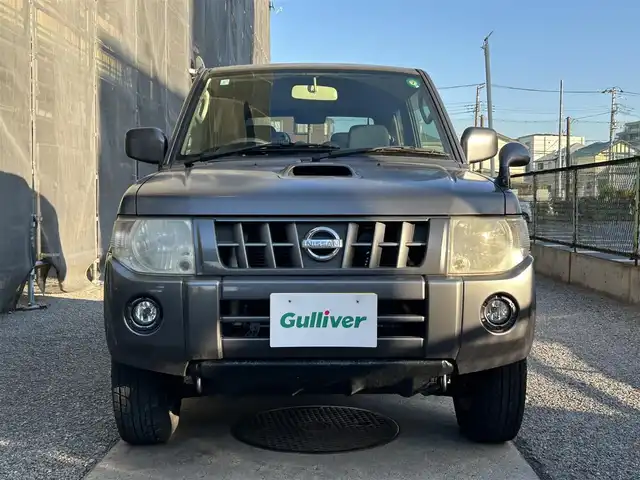 日産 キックス RX 千葉県 2009(平21)年 12.5万km ミディアムグレー 保証書、取扱説明書、スペアキー1本/FM/AM/CD/電動格納ミラー/ETC/ヘッドライト　ハロゲン/フォグライト　ハロゲン/シートヒーター/背面タイヤ/純正フロアマット/純正アルミホイール/サイドバイザー/4WD、寒冷地仕様