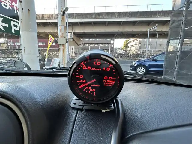 日産 キックス RX 千葉県 2009(平21)年 12.5万km ミディアムグレー 保証書、取扱説明書、スペアキー1本/FM/AM/CD/電動格納ミラー/ETC/ヘッドライト　ハロゲン/フォグライト　ハロゲン/シートヒーター/背面タイヤ/純正フロアマット/純正アルミホイール/サイドバイザー/4WD、寒冷地仕様