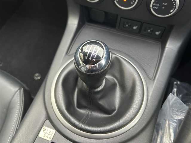 マツダ ロードスター RS RHT 愛媛県 2011(平23)年 6.2万km クリスタルホワイトパールマイカ carrozzeriaディスプレイオーディオ(BT/CD/DVD)/バックカメラ/ドライブレコーダー/ビルシュタイン製ダンパー/パワーリトラクタブルハードトップ/本革ブラックシート/シートヒーター/純正フロアマット/ステアリングリモコン/ETC/現状サマー(純正AW)(205/45/R17)/TOYO NANOENEGY 3PLUS/禁煙車