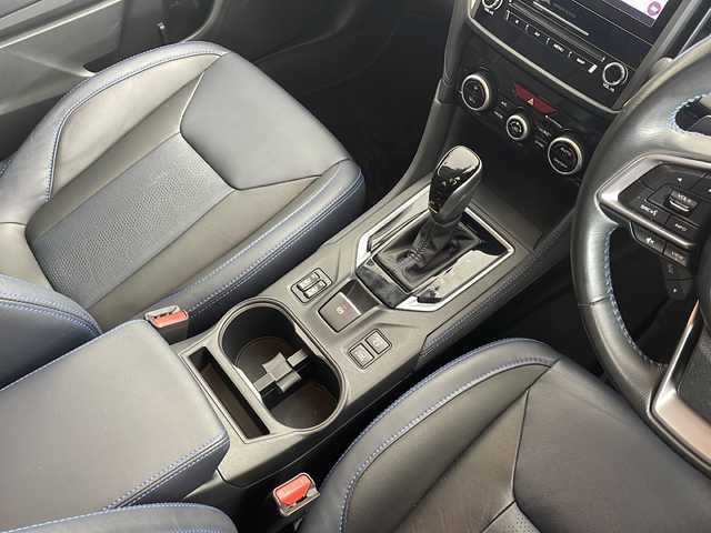 スバル ＸＶ ハイブリッド アドバンス 愛知県 2021(令3)年 2.7万km マグネタイトグレーメタリック 純正8型Diatone　Soundナビ/フルセグTV/CD/DVD/BT/USB/AM/FM//バックカメラ・フロント・左サイドカメラ/レザーシート/パワーシート　D/N席　D席メモリ付き/シートヒーター　D/N席/ETC/純正ドライブレコーダー　前後/アイサイトVer３/プリクラッシュブレーキ/レンキープ・車線逸脱抑制/ACC/BSM/RAB/AT誤発進抑制/先行車発進告知/オートハイビーム/X-MODE/電動パーキング・AVH/LEDオートライト/フォグランプ/革巻きステアリング/ステアリングスイッチ/横滑り防止/電動格納ミラー/純正18インチAW/純正フロアマット/ドアバイザー