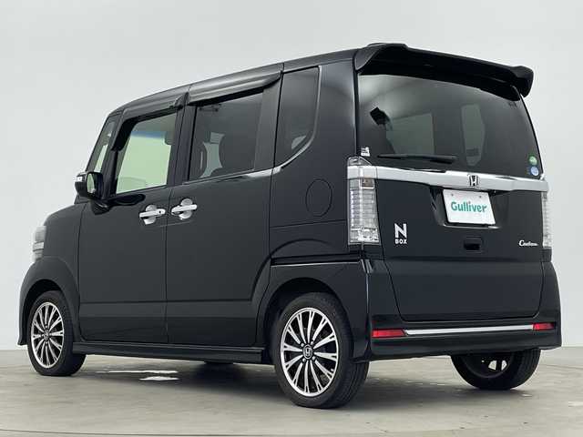 ホンダ Ｎ ＢＯＸ カスタム G ターボ Lパッケージ 鹿児島県 2015(平27)年 5.3万km スマートブラック 純正ナビ/(BT/FM/AM/CD/DVD/フルセグTV)/バックカメラ/クルーズコントロール/パドルシフト/両側パワースライドドア/ハーフレザーシート/ETC/CTBA/アイドリングストップ/スペアキー/純正キセノンヘッドライト/純正フロアマット/チップアップシート