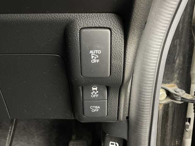 ホンダ Ｎ ＢＯＸ カスタム G ターボ Lパッケージ 鹿児島県 2015(平27)年 5.3万km スマートブラック 純正ナビ/(BT/FM/AM/CD/DVD/フルセグTV)/バックカメラ/クルーズコントロール/パドルシフト/両側パワースライドドア/ハーフレザーシート/ETC/CTBA/アイドリングストップ/スペアキー/純正キセノンヘッドライト/純正フロアマット/チップアップシート