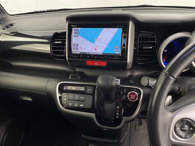 ホンダ Ｎ ＢＯＸ カスタム G ターボ Lパッケージ 鹿児島県 2015(平27)年 5.3万km スマートブラック 純正ナビ/(BT/FM/AM/CD/DVD/フルセグTV)/バックカメラ/クルーズコントロール/パドルシフト/両側パワースライドドア/ハーフレザーシート/ETC/CTBA/アイドリングストップ/スペアキー/純正キセノンヘッドライト/純正フロアマット/チップアップシート