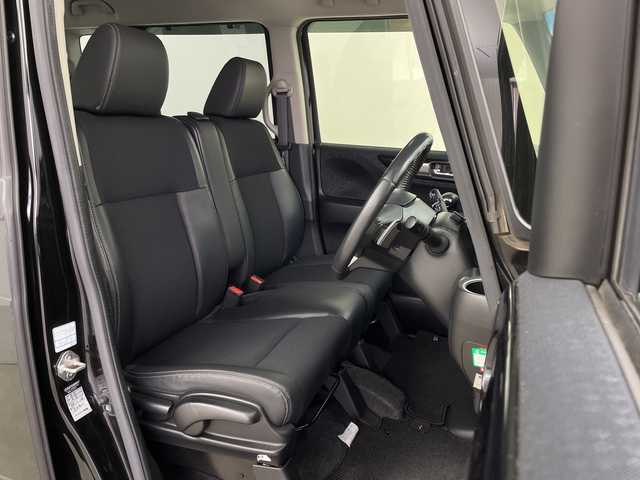 ホンダ Ｎ ＢＯＸ カスタム G ターボ Lパッケージ 鹿児島県 2015(平27)年 5.3万km スマートブラック 純正ナビ/(BT/FM/AM/CD/DVD/フルセグTV)/バックカメラ/クルーズコントロール/パドルシフト/両側パワースライドドア/ハーフレザーシート/ETC/CTBA/アイドリングストップ/スペアキー/純正キセノンヘッドライト/純正フロアマット/チップアップシート