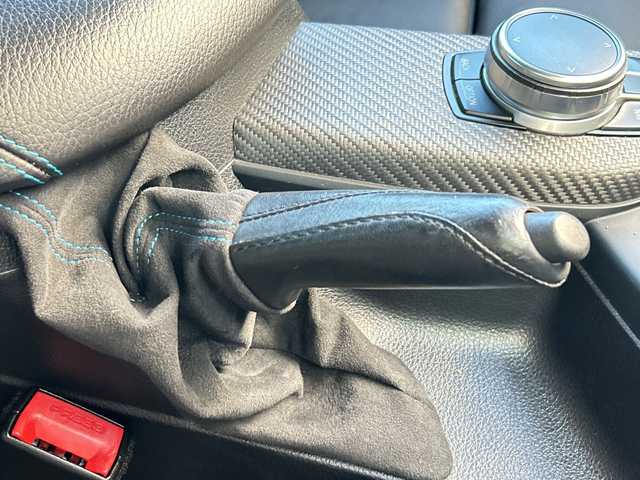 ＢＭＷ Ｍ２ 埼玉県 2017(平29)年 6.4万km ロングビーチブルーメタリック サンルーフ　/純正ナビ　/DVD/CD/BT/USB/AUX/社外車高調（OHLINS）/社外レーダー探知機（AR-181GA）　/ビルトインＥＴＣ　/バックカメラ/前席パワーシート　/前席シートヒーター　/運転席メモリーシート　/インテリジェントセーフティー/クルーズコントロール/クリアランスソナー/フォーカルスピーカー/アイドリングストップ　/前後ドライブレコーダー/スマートキー２本　/保証書　/取扱説明書