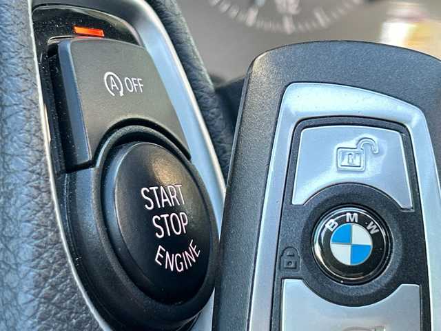 ＢＭＷ Ｍ２ 埼玉県 2017(平29)年 6.4万km ロングビーチブルーメタリック サンルーフ　/純正ナビ　/DVD/CD/BT/USB/AUX/社外車高調（OHLINS）/社外レーダー探知機（AR-181GA）　/ビルトインＥＴＣ　/バックカメラ/前席パワーシート　/前席シートヒーター　/運転席メモリーシート　/インテリジェントセーフティー/クルーズコントロール/クリアランスソナー/フォーカルスピーカー/アイドリングストップ　/前後ドライブレコーダー/スマートキー２本　/保証書　/取扱説明書